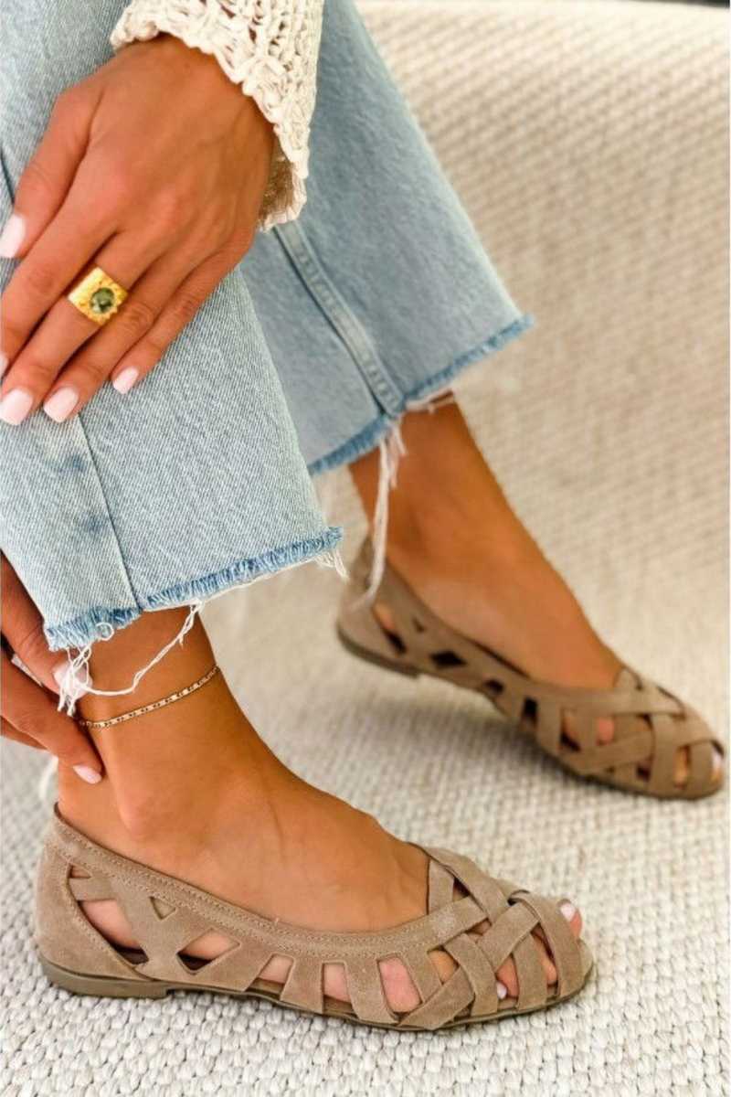 SANDALIAS DE TIRAS