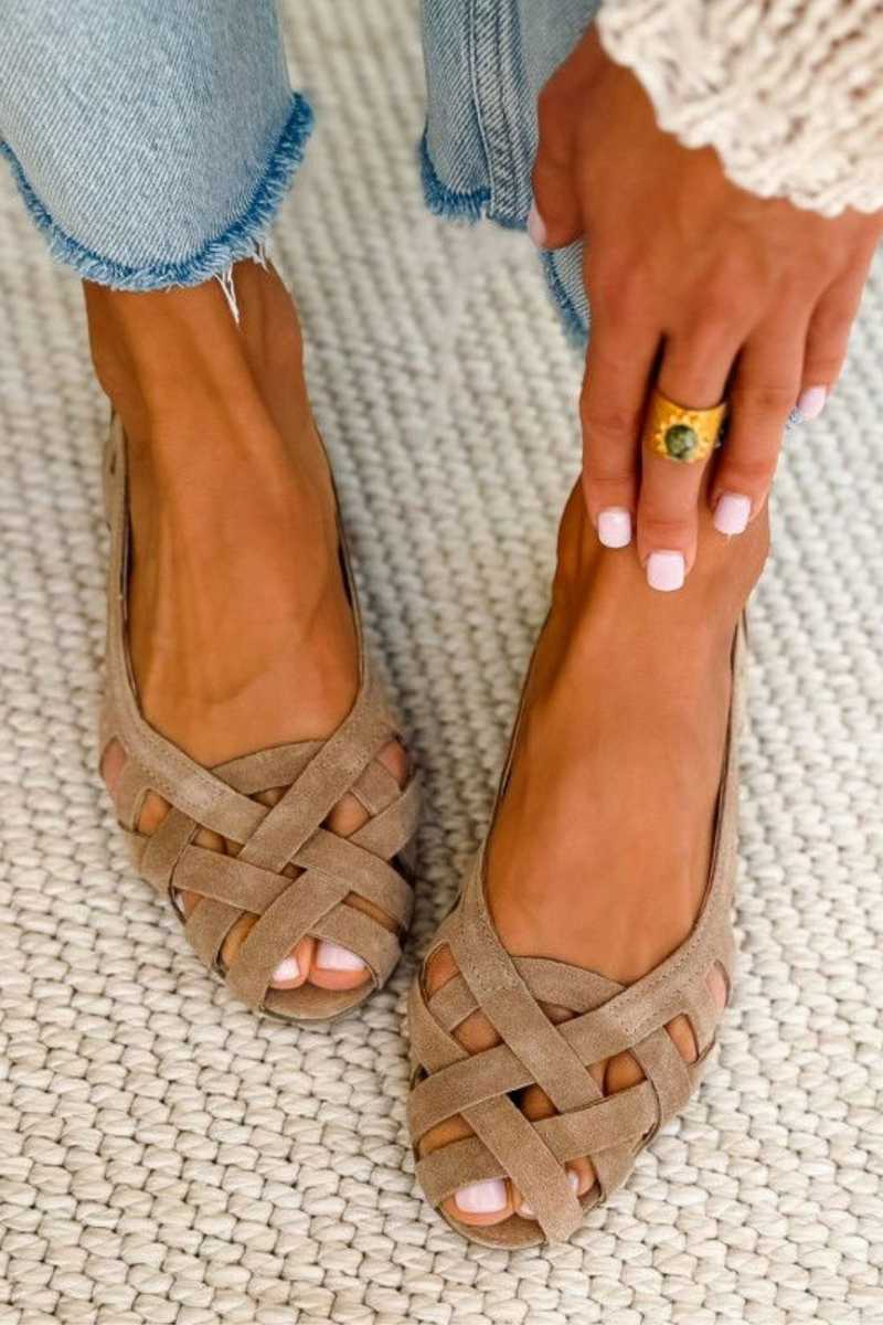 SANDALIAS DE TIRAS
