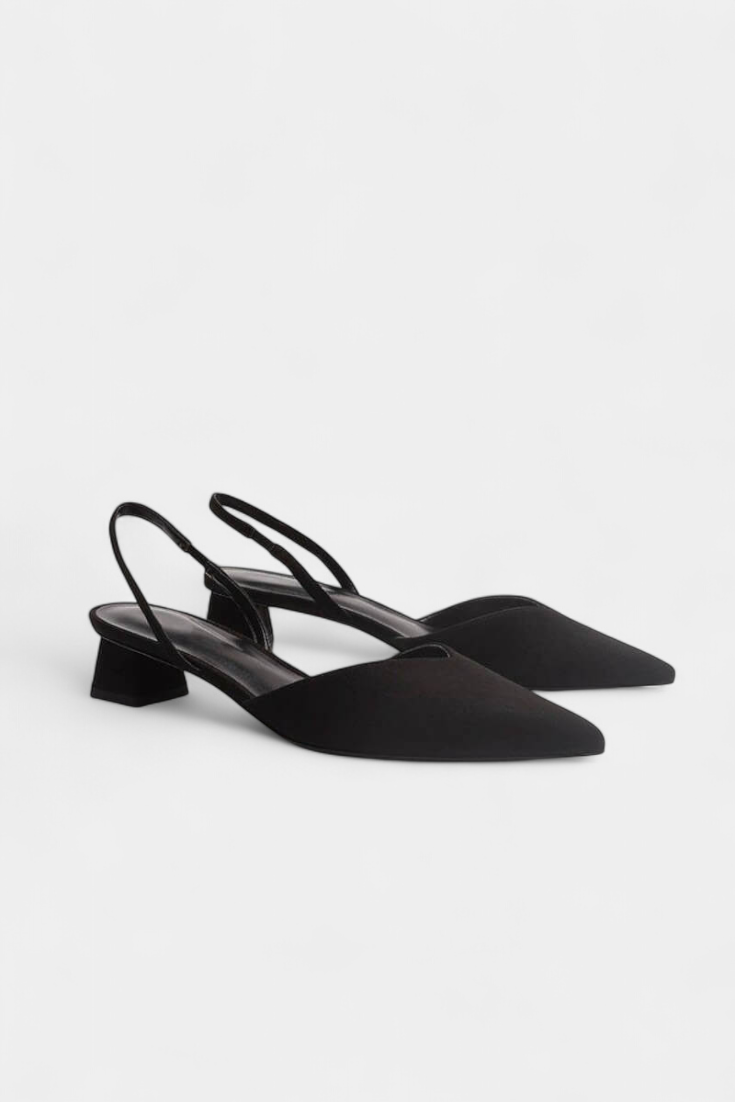 TACONES BAJOS PUNTIAGUDOS